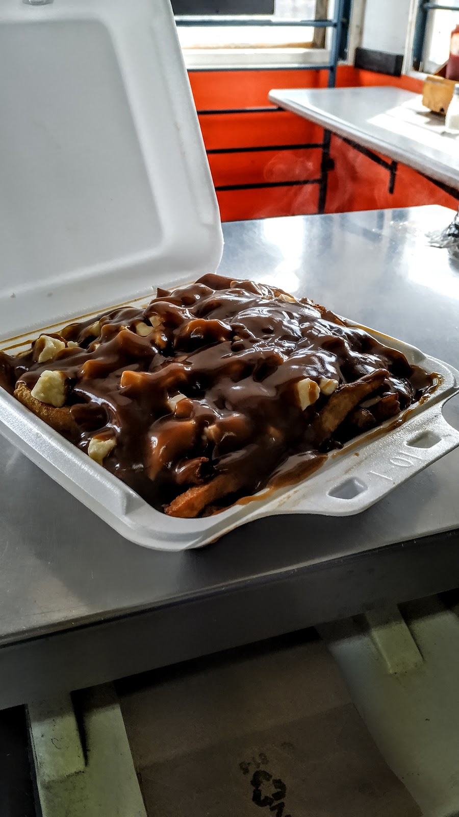 S&G Fries and Burgers | 1845 Carling Ave, Ottawa, ON K2A 1C9, Canada | Phone: (343) 882-1588