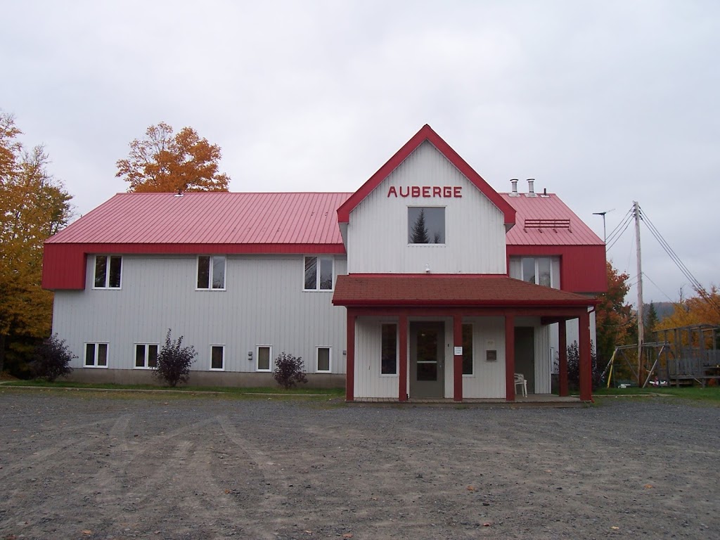 Auberge Lac en Coeur | 50 Chemin du Lac en Coeur, Lac-aux-Sables, QC G0X 1M0, Canada | Phone: (418) 289-2316