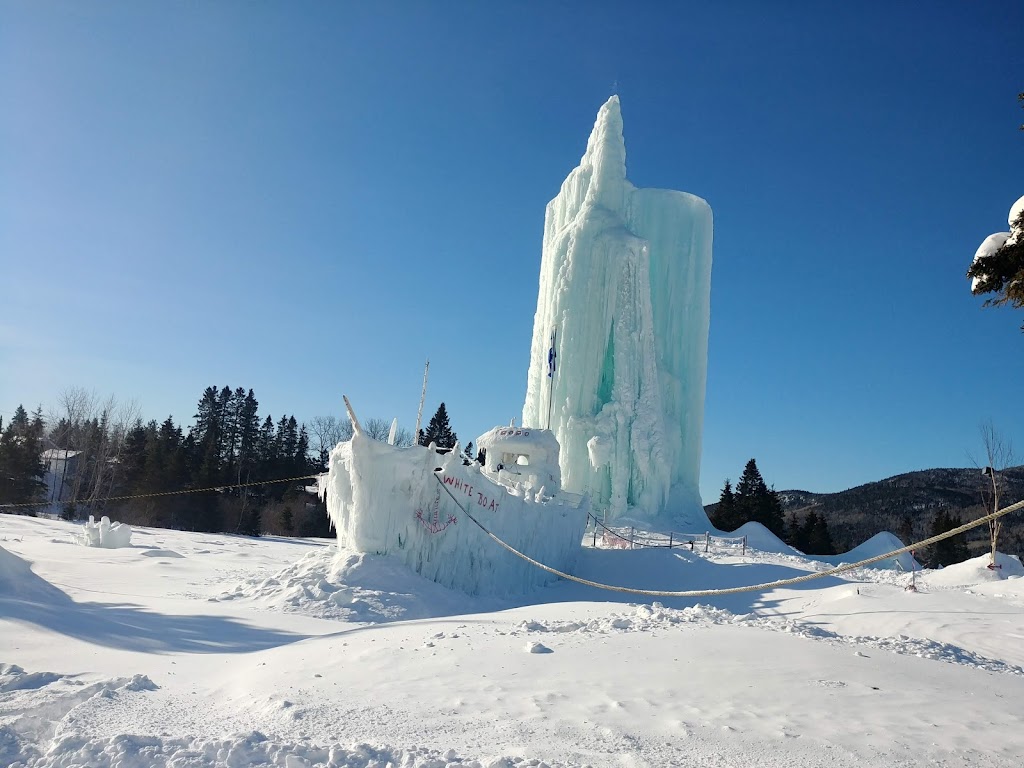 Les Chalets de Môh | 529 Chem. des Loisirs, La Malbaie, QC G5A 1Y5, Canada | Phone: (418) 665-0087