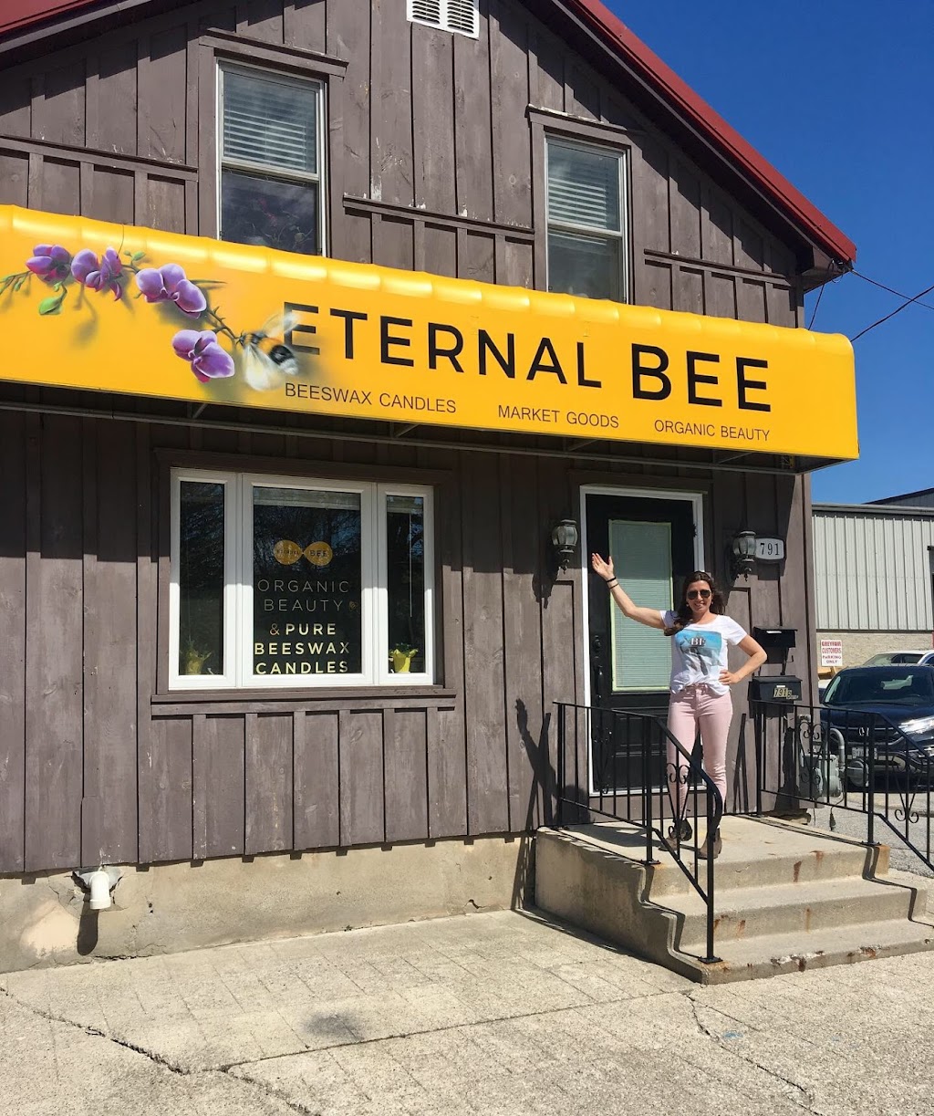 Eternal Bee | 791 1st Ave E, Owen Sound, ON N4K 2C6, Canada | Phone: (519) 379-7775