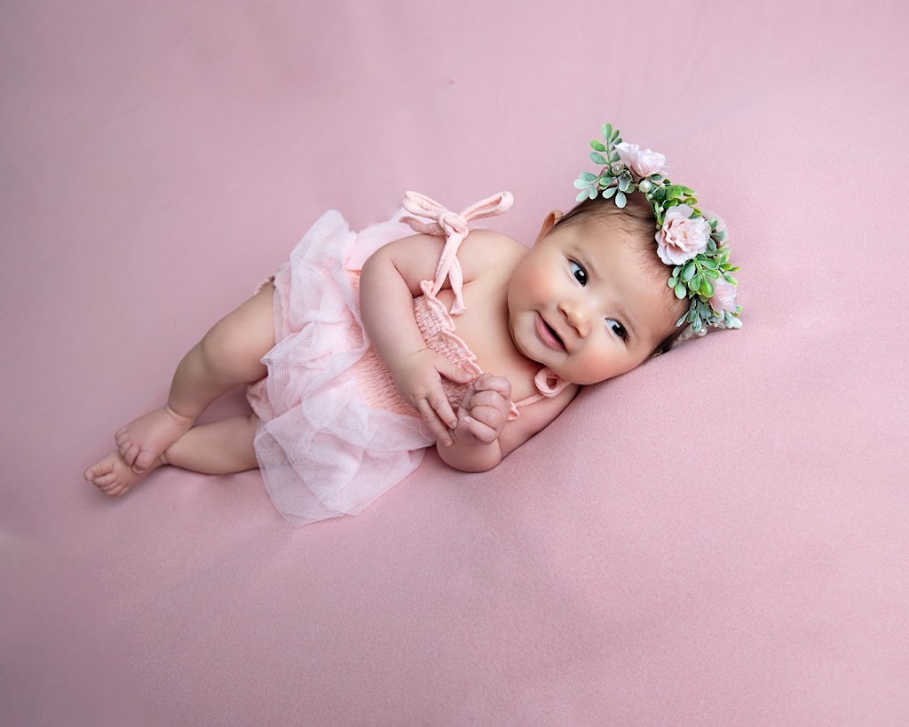 Posh Little Ones Photography | 554 Rosebank Rd, Pickering, ON L1W 2N5, Canada | Phone: (416) 832-9748