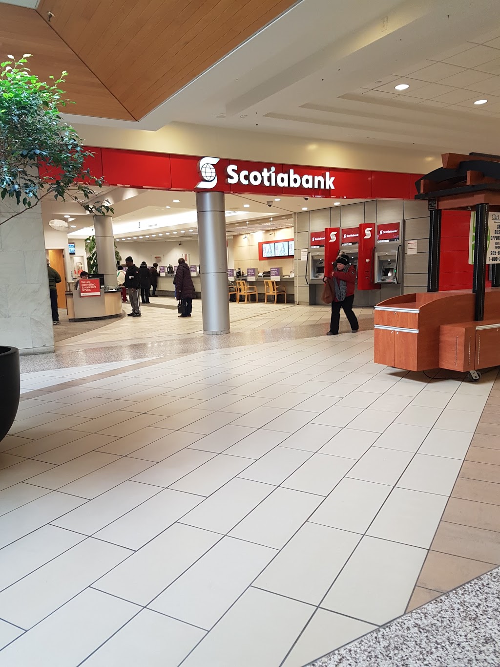 Scotiabank | 250 The East Mall, Etobicoke, ON M9B 3Y8, Canada | Phone: (416) 233-1283