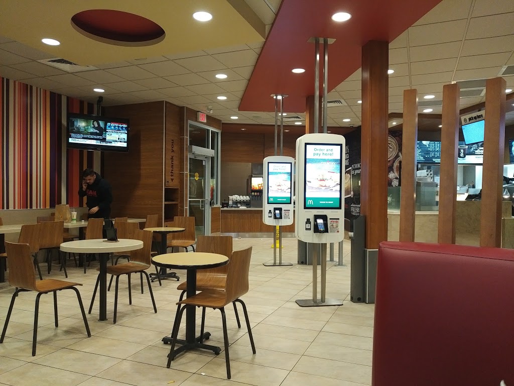 McDonalds | 344 Queen St E, Brampton, ON L6V 1C3, Canada | Phone: (905) 459-8800