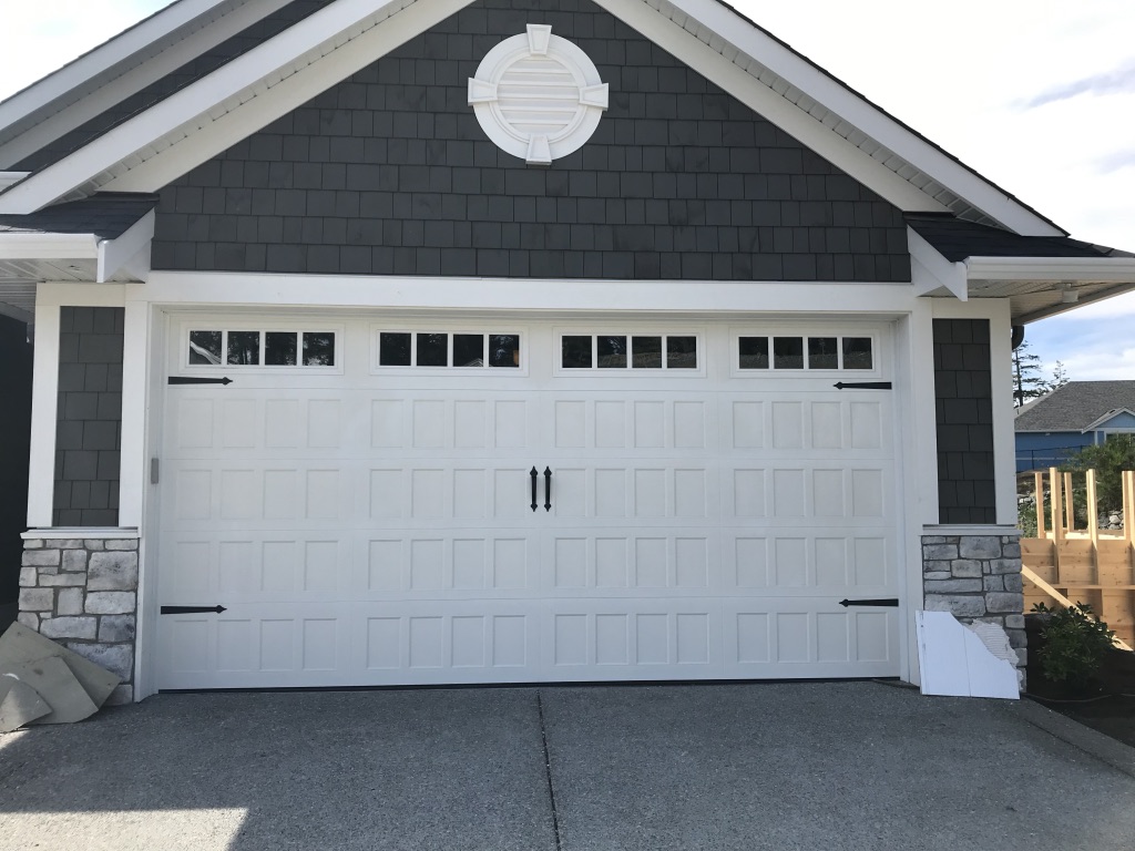 Accent garage doors | 3241 Irma St, Victoria, BC V8Z 3R8, Canada | Phone: (250) 880-0814