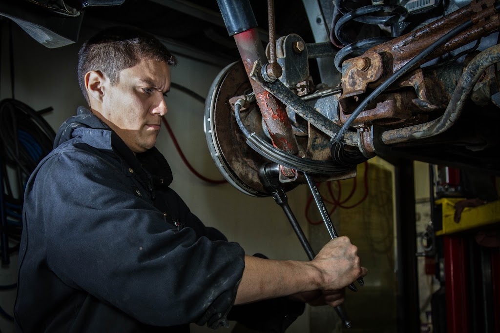 Banff Service | Mechanic | 120 Eagle Crescent, Banff, AB T1L 1A9, Canada | Phone: (403) 760-4434