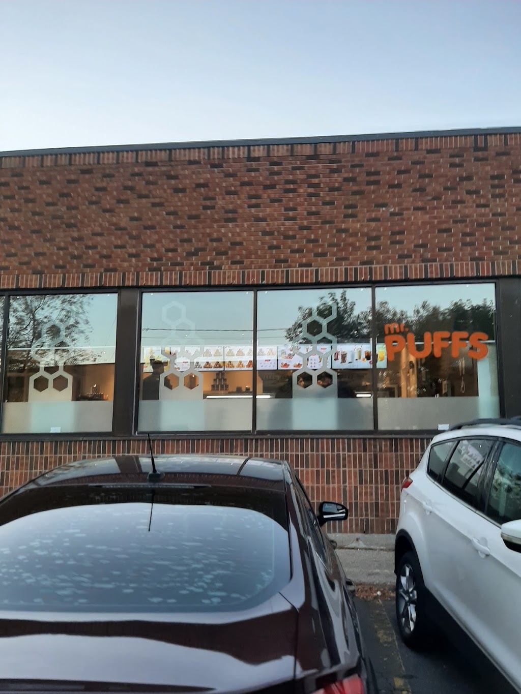 Mr. Puffs | 1463A Ch. de Chambly, Longueuil, QC J4J 3X4, Canada | Phone: (450) 500-7920