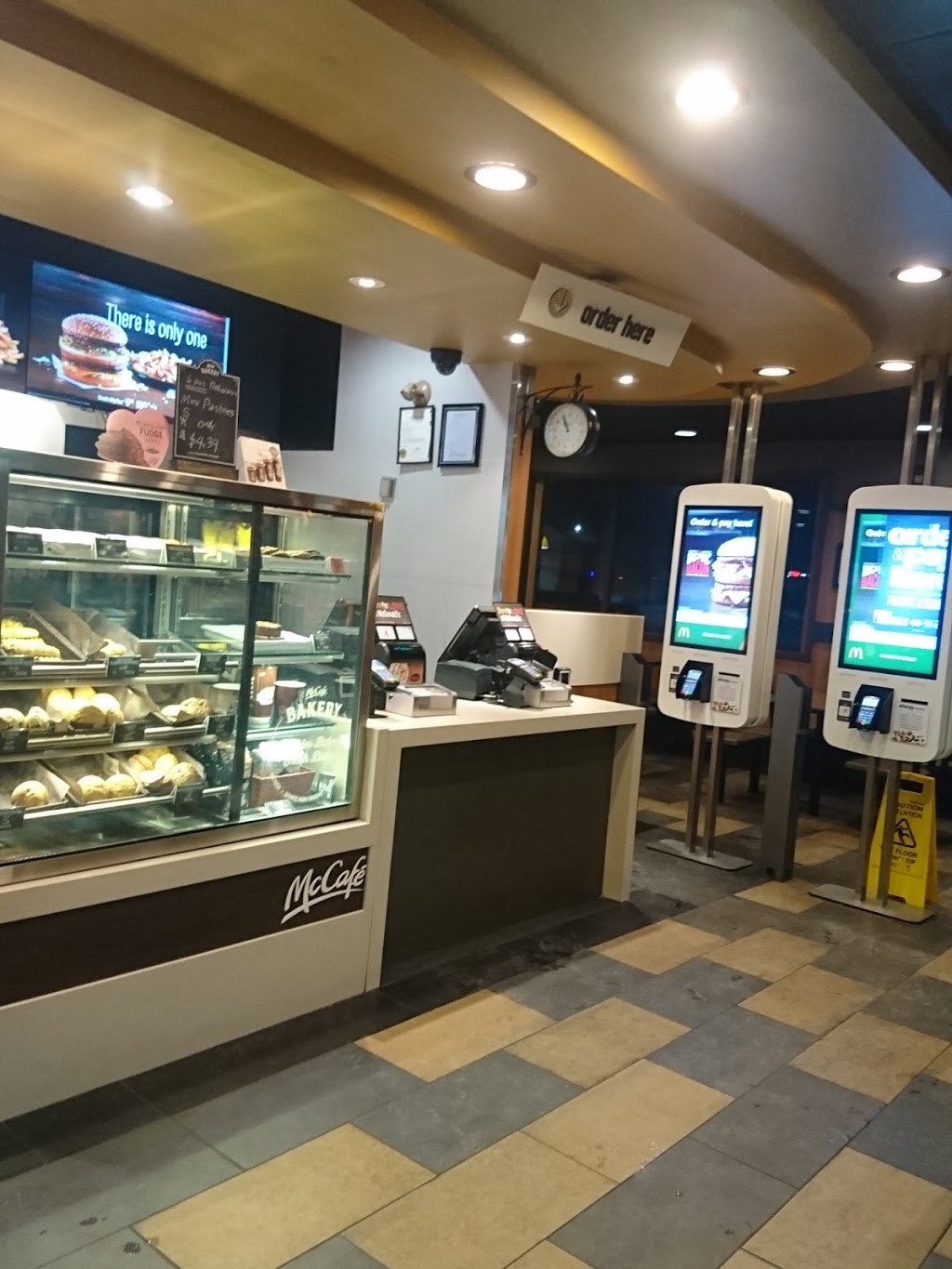 McDonalds | 5517 37a Ave, Wetaskiwin, AB T9A 2P7, Canada | Phone: (780) 352-9186