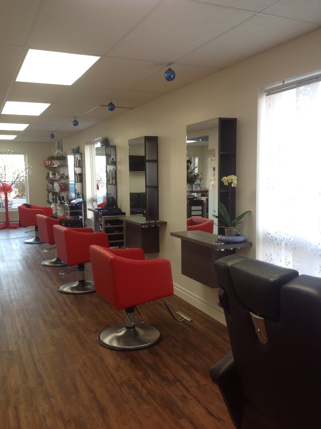 Coiffure Esthétique Uniq | 400 Rue Miner, Cowansville, QC J2K 3Y7, Canada | Phone: (450) 955-3266