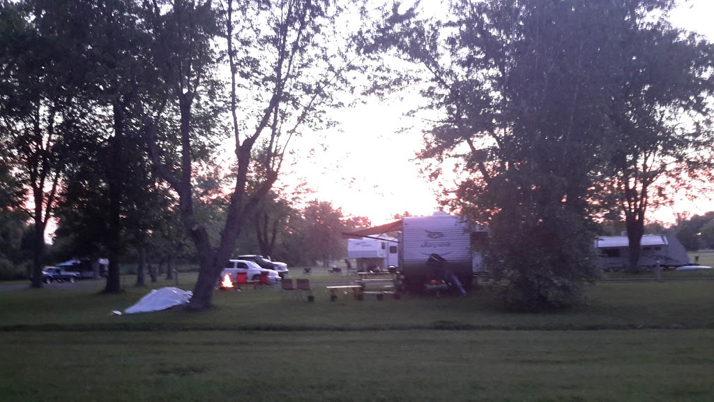 Riverside-Cedar Campground | 13180 County Rd 2, Morrisburg, ON K0C 1X0, Canada | Phone: (800) 437-2233