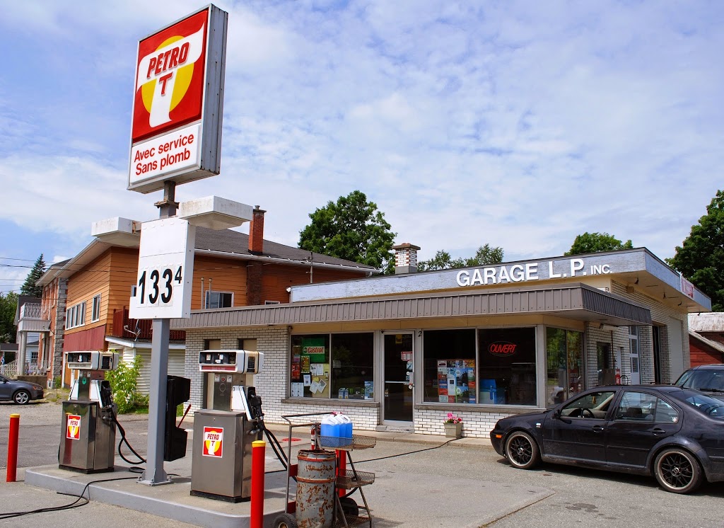 Petro-T | 2 Rue Junction, Stanstead, QC J0B 3E0, Canada | Phone: (819) 876-5242