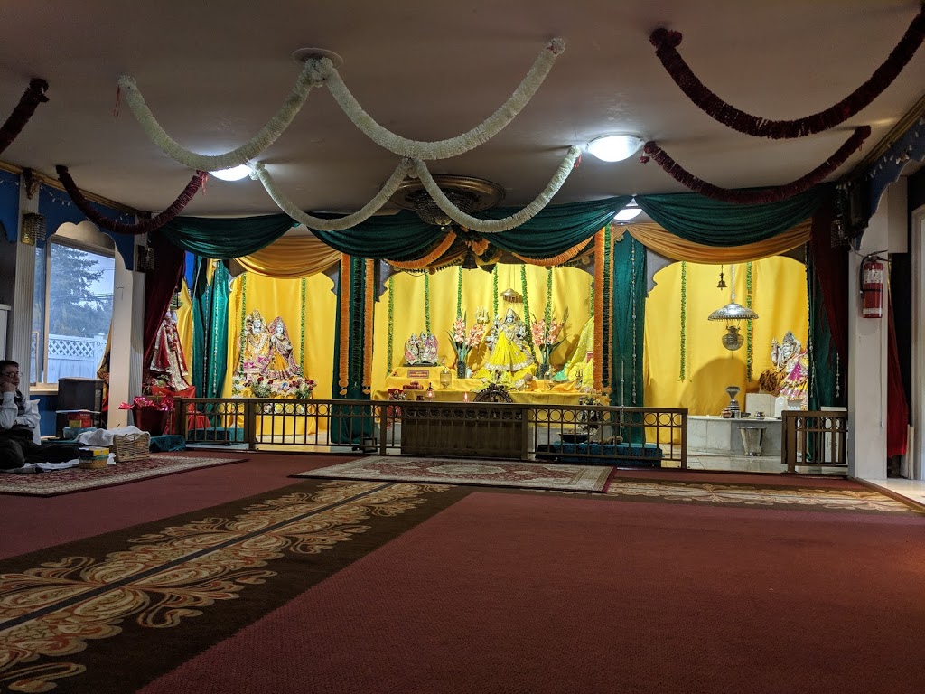 Bhameshwari temple | 7984 123rd St, Surrey, BC V3W 3V4, Canada | Phone: (604) 572-0406