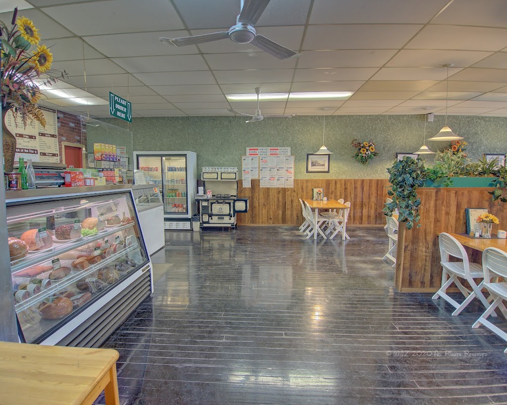 CJs Deli and Restaurant | 4906 50 St, Forestburg, AB T0B 1N0, Canada | Phone: (780) 582-4196