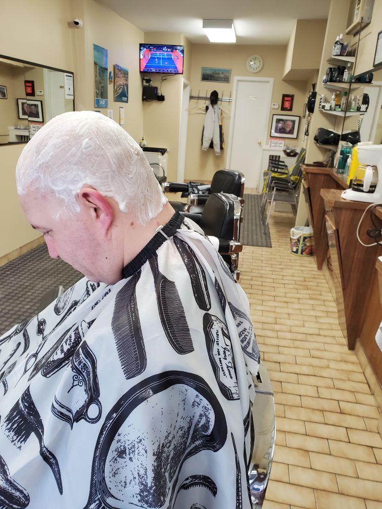 Professional Barber Shop | 617 Somerset St W, Ottawa, ON K1R 5K3, Canada | Phone: (613) 235-0322