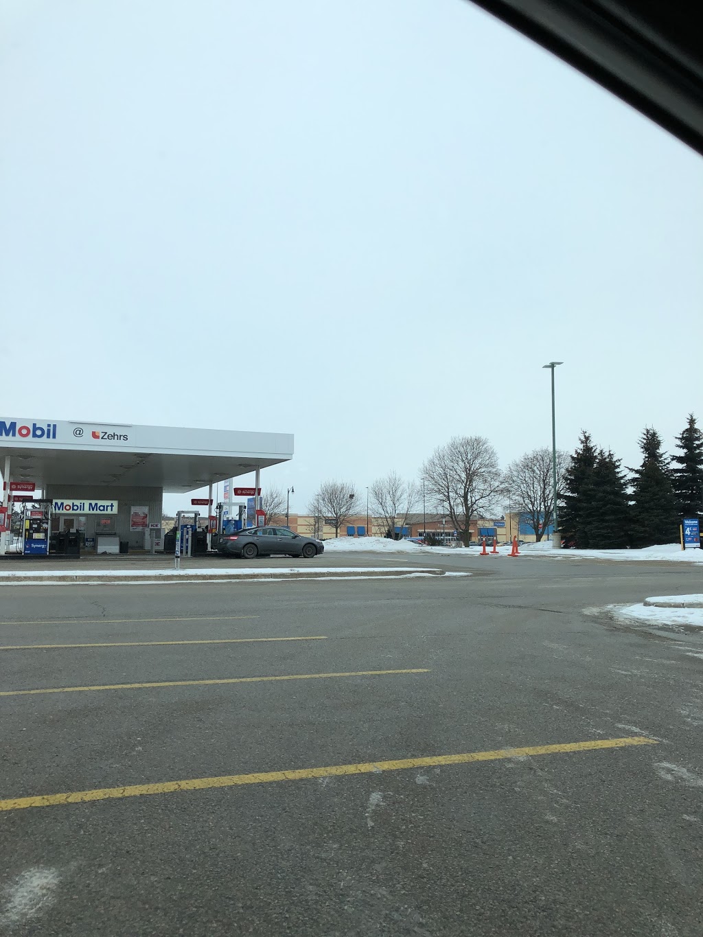 Mobil Gas Station | 865 Ontario St, Stratford, ON N5A 7Y2, Canada | Phone: (519) 273-4223