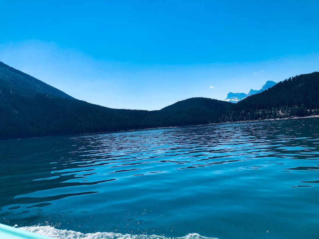 Lake Minnewanka Cruise | Lake Minnewanka Scenic Dr, Alberta T1L 1A1, Canada | Phone: (866) 474-4766