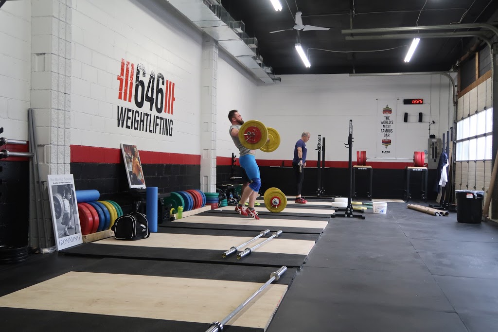 646 Weightlifting Gym | 1051 Pape Ave, East York, ON M4K 3W3, Canada | Phone: (647) 340-1646