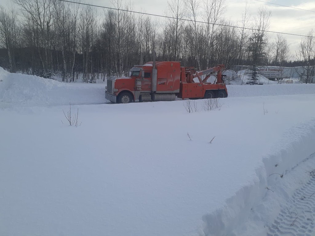 Desbiens Towing and Car Recycling | 7 Route 362, Baie-Saint-Paul, QC G3Z 2J2, Canada | Phone: (418) 240-0287