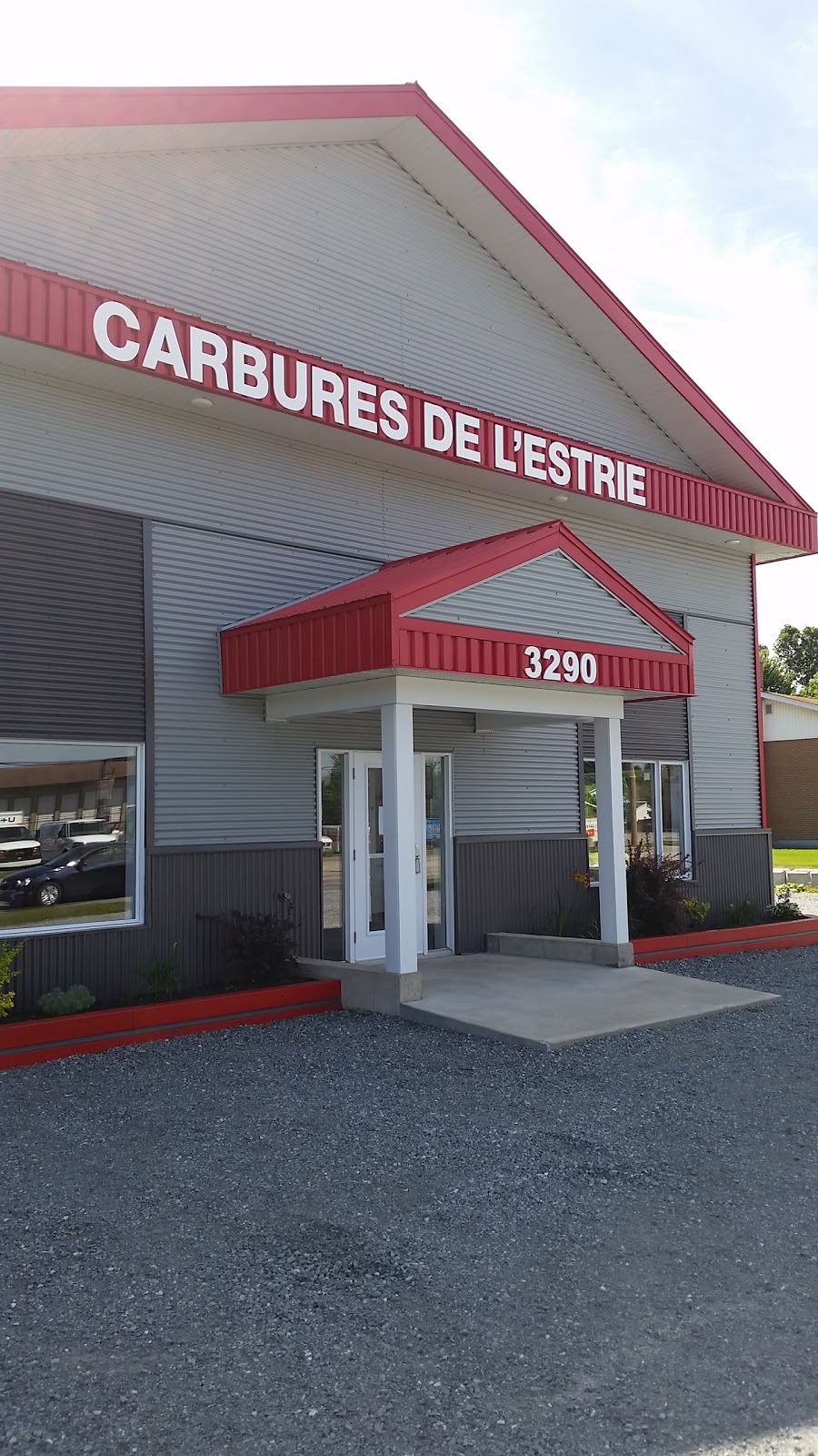 Carbures De LEstrie | 3290 Rue King E, Sherbrooke, QC J1E 3Y7, Canada | Phone: (819) 562-3627