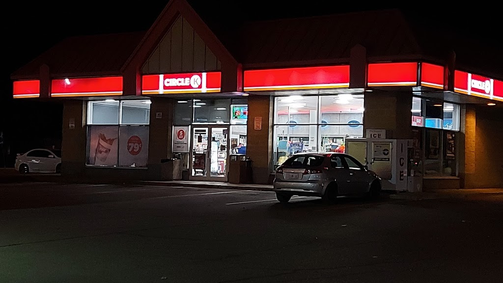 Circle K | 295 Wellington St, Bracebridge, ON P1L 1P3, Canada | Phone: (705) 645-1571