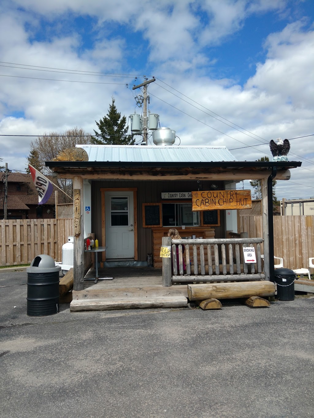 Country Cabin Chip Hut | 666 Collins Bay Rd, Kingston, ON K7M 7E9, Canada