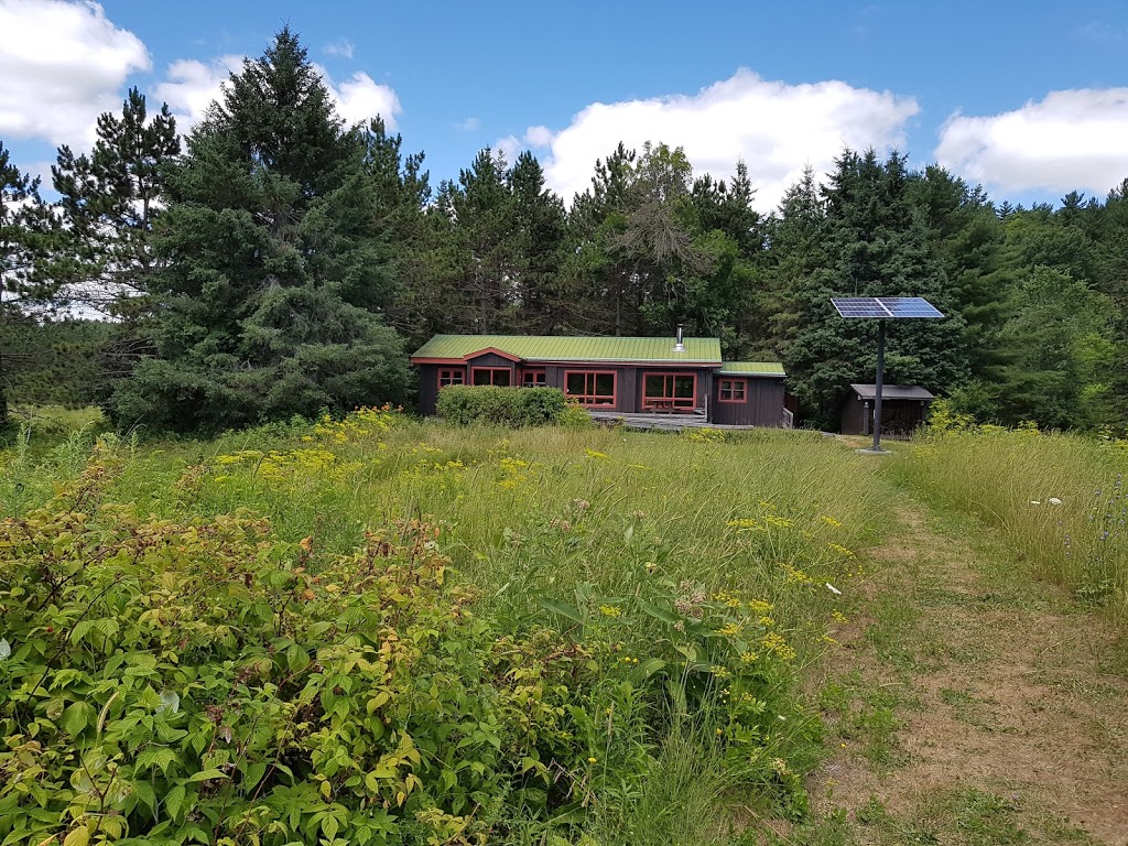 Brown Lake Cabin | Trail 57, Wakefield, QC J0X 3G0, Canada | Phone: (819) 827-2020