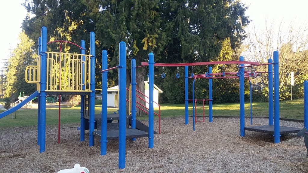 Sunnyside Park | 15455 26 Ave, Surrey, BC V4P 1C4, Canada | Phone: (604) 502-6255