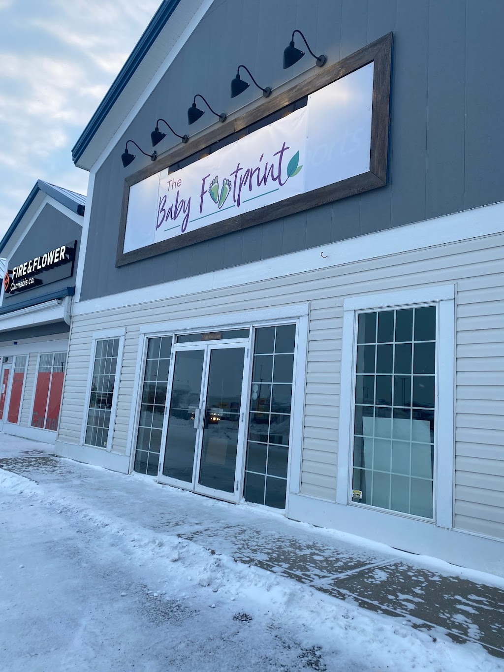 The Baby Footprint | 40 Hewlett Park Landing Unit 4, Sylvan Lake, AB T4S 2J3, Canada | Phone: (866) 590-9116