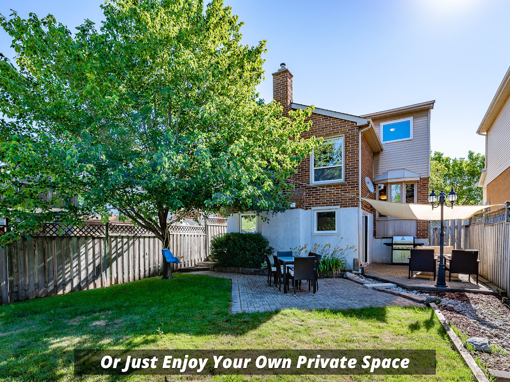 2200 Silverbirch Court | 2200 Silverbirch Ct, Burlington, ON L7M 3H7, Canada | Phone: (289) 348-0432