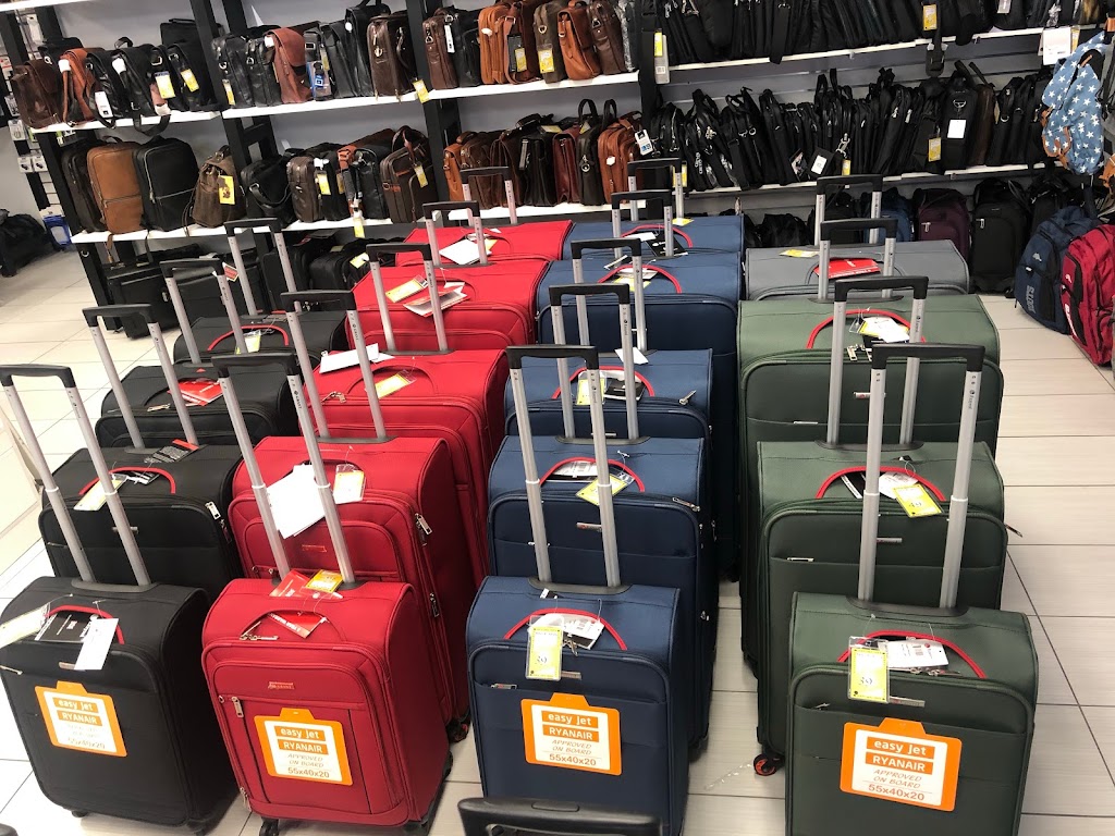 Expedition Luggage | 1642 Merivale Rd, Nepean, ON K2G 4A1, Canada | Phone: (613) 225-2552