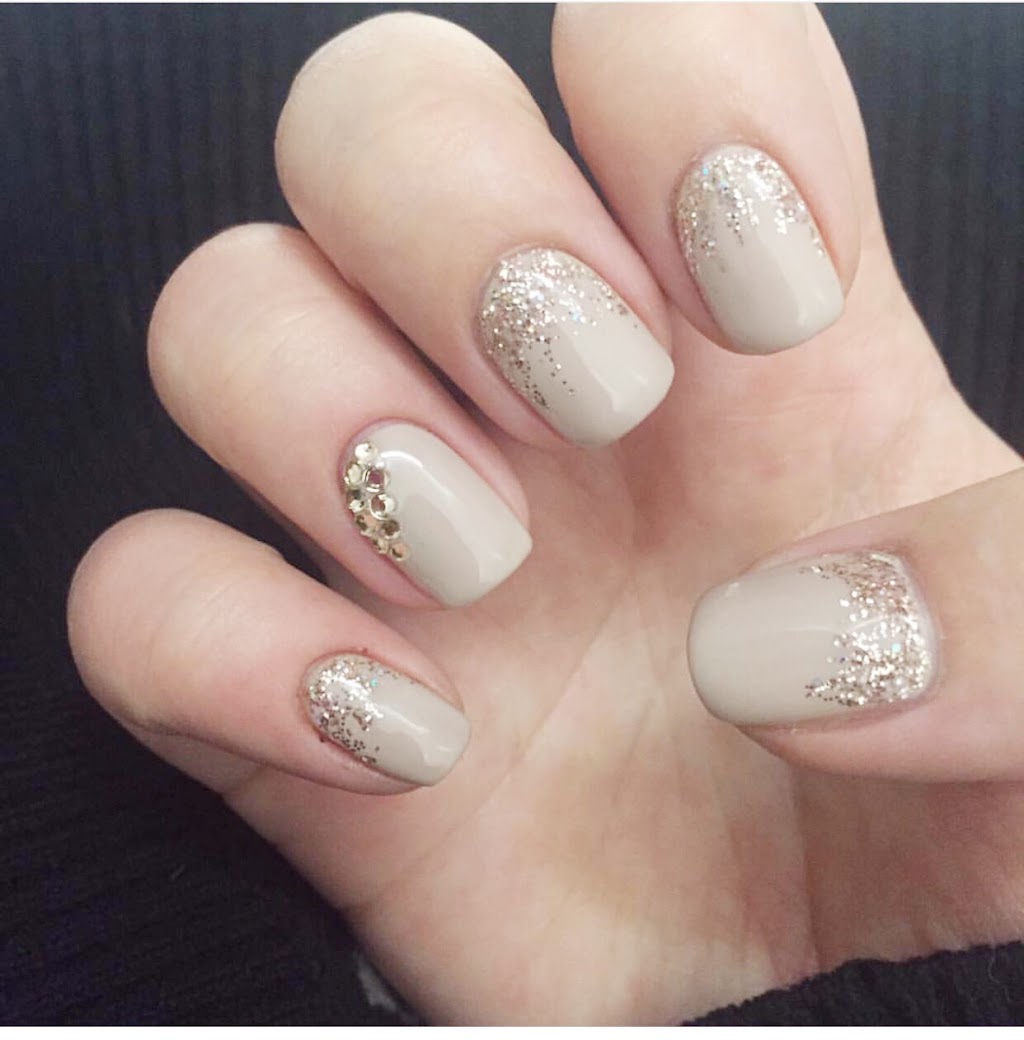 Jennie Nails | 611 Wonderland Rd N #7b, London, ON N6H 1T6, Canada | Phone: (519) 280-1411