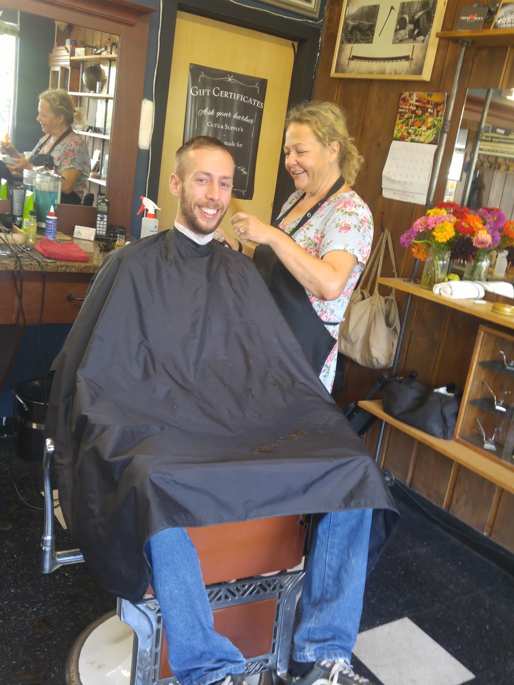 Brentwood Barber Shop | 7185 W Saanich Rd, Brentwood Bay, BC V8M 1P7, Canada | Phone: (250) 652-6111