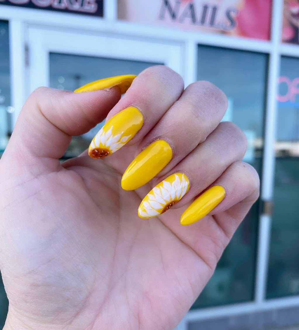 Lenas Nails | 158 Clair Rd E j3, Guelph, ON N1L 0G6, Canada | Phone: (519) 837-8929