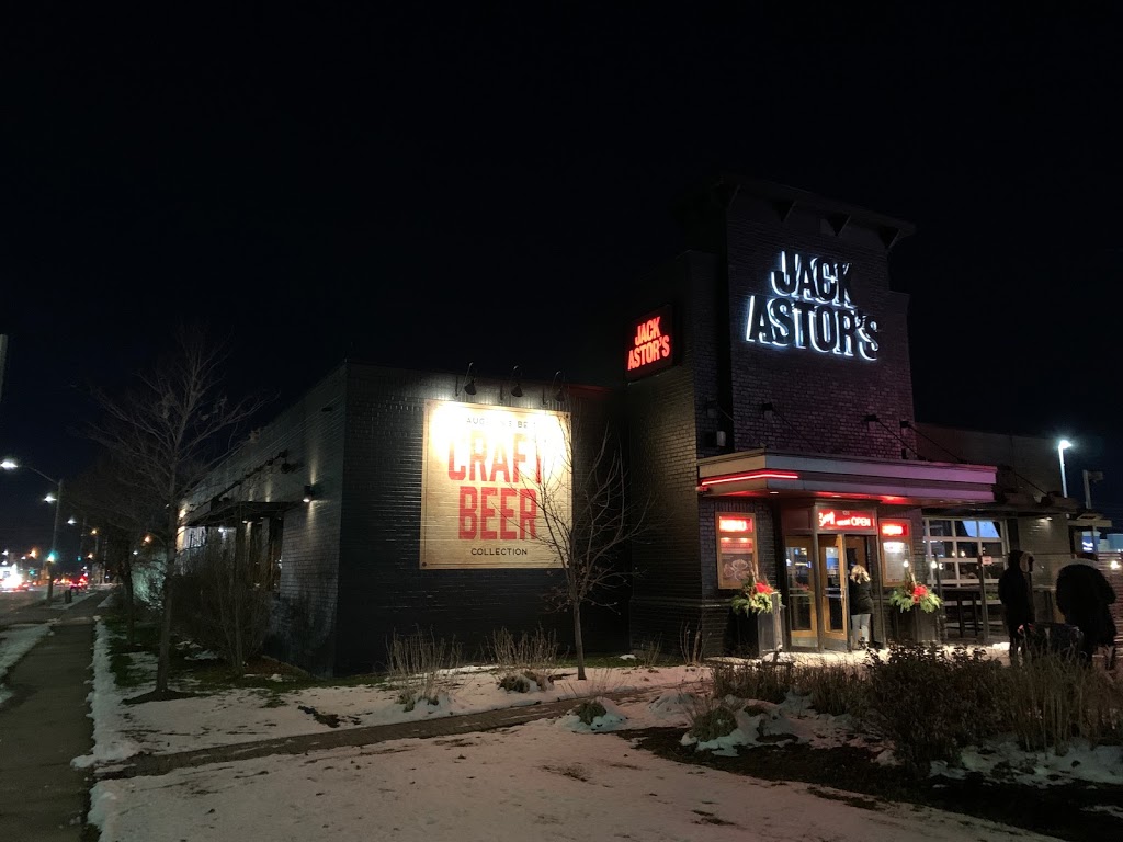 Jack Astors Bar & Grill | 10 Colossus Dr, Vaughan, ON L4L 9J5, Canada | Phone: (905) 264-3790