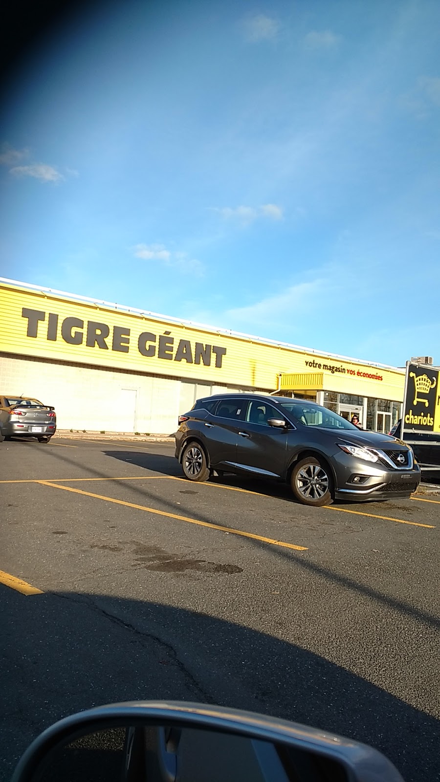 Tigre Géant | 4450 Boulevard Saint-Joseph, Saint-Nicéphore, QC J2A 1A7, Canada | Phone: (819) 475-2201