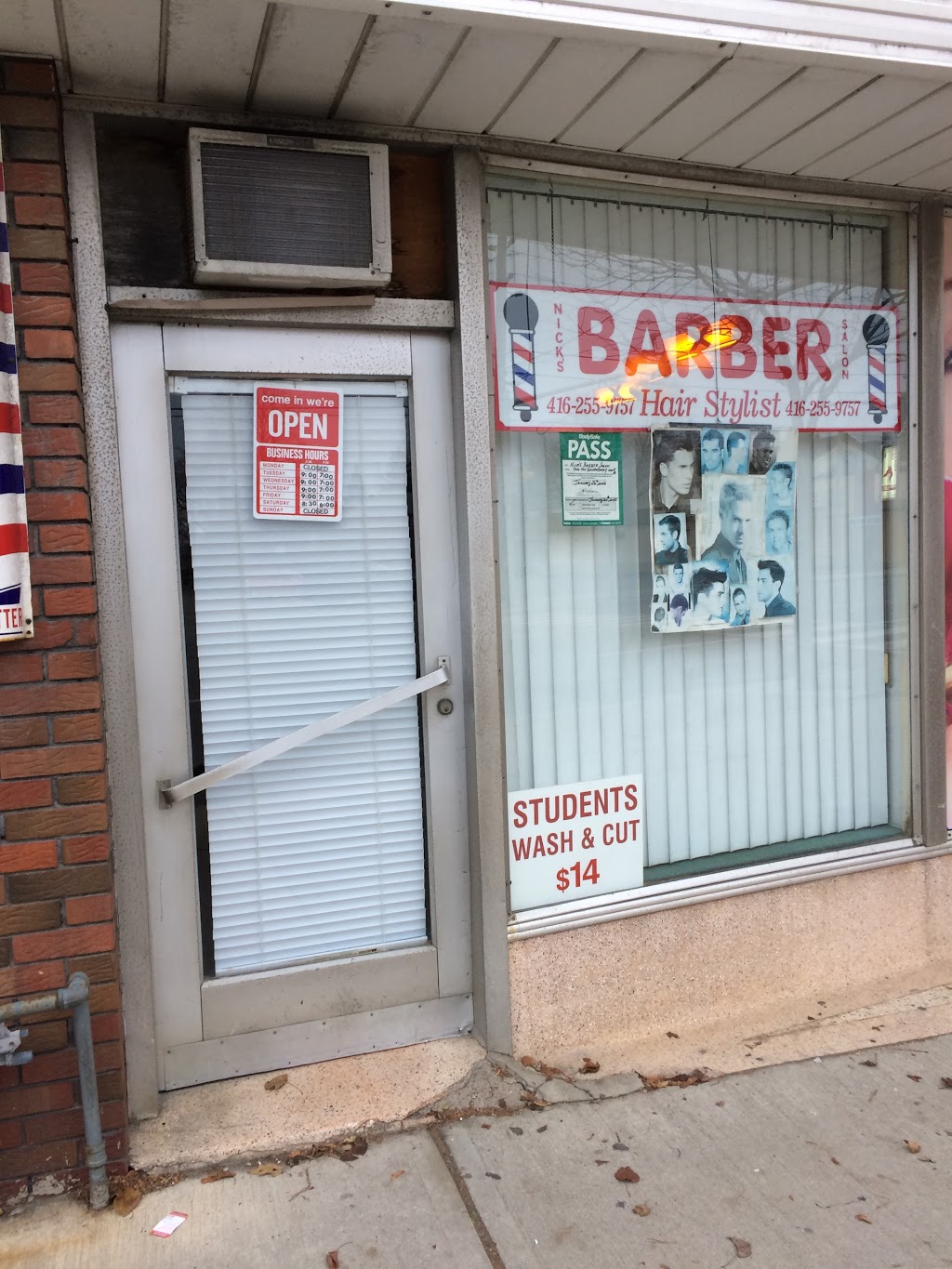 Nicks Barber Salon | 706 The Queensway, Etobicoke, ON M8Y 1L3, Canada | Phone: (416) 255-9757