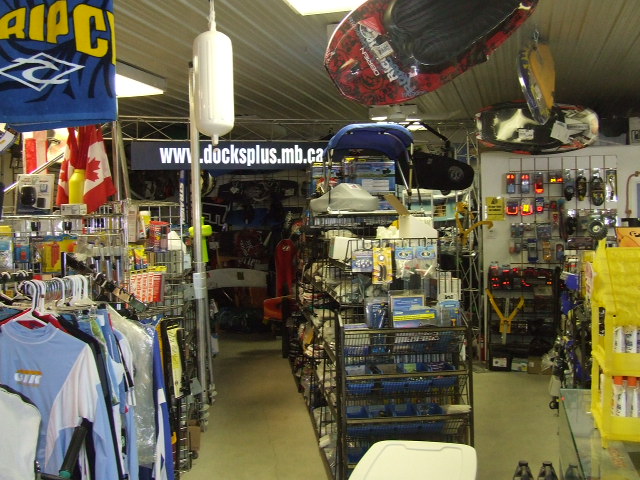 Docks Plus | 26 Symington Lane N Box 7 Grp, 612 SS6, Winnipeg, MB R2C 2Z3, Canada | Phone: (204) 669-7888