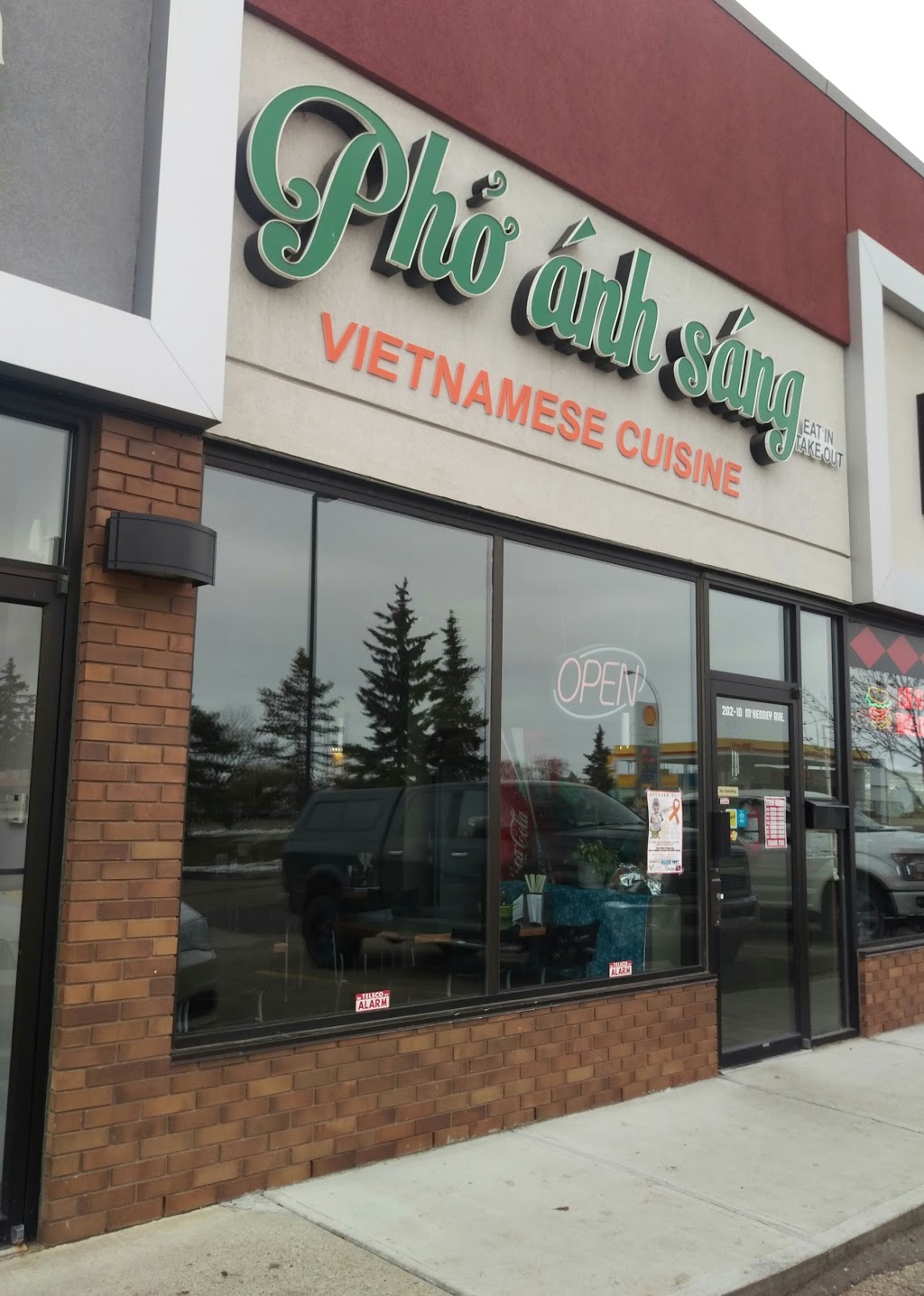 Pho Anh Sang Restaurant | 10 McKenney Ave, St. Albert, AB T8N 5S8, Canada | Phone: (780) 458-3466
