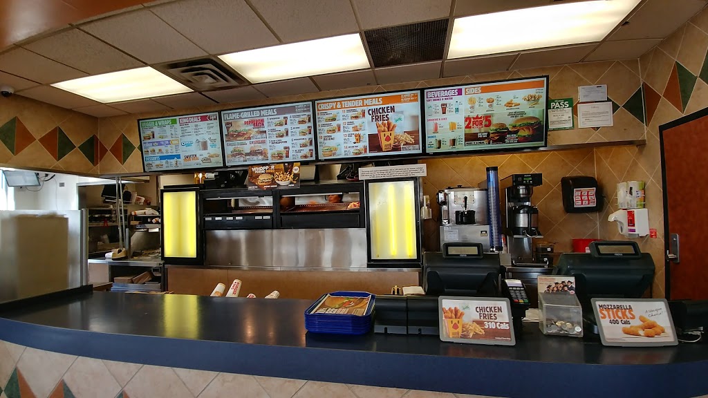 Burger King | 1560 The Queensway, Etobicoke, ON M8Z 1T5, Canada | Phone: (416) 201-8239