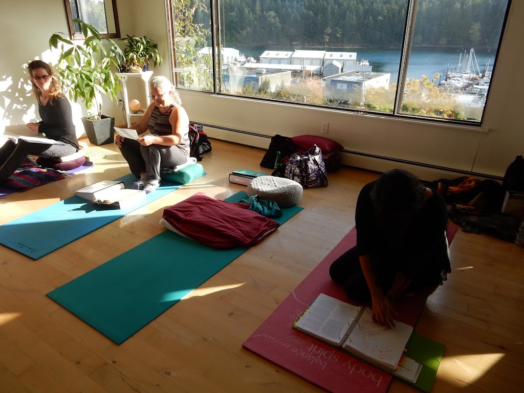 Island Yoga Vista | 1330 Discovery Ave, Nanaimo, BC V9S 4B4, Canada | Phone: (250) 754-0939