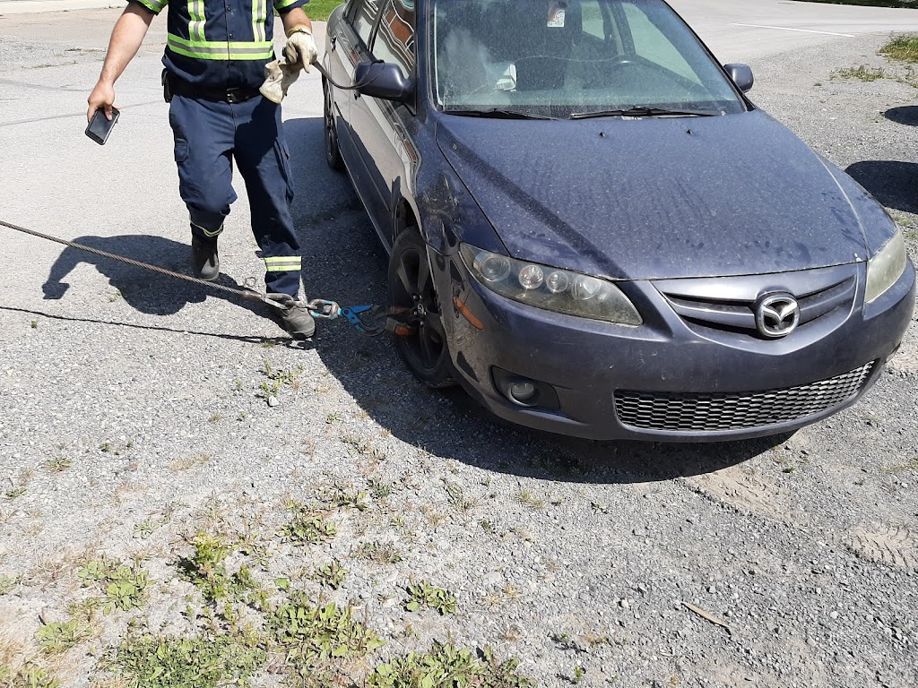 Standish Towing & Recovery Ltd | Canmore, AB T1W 1Y1, Canada | Phone: (403) 762-4869