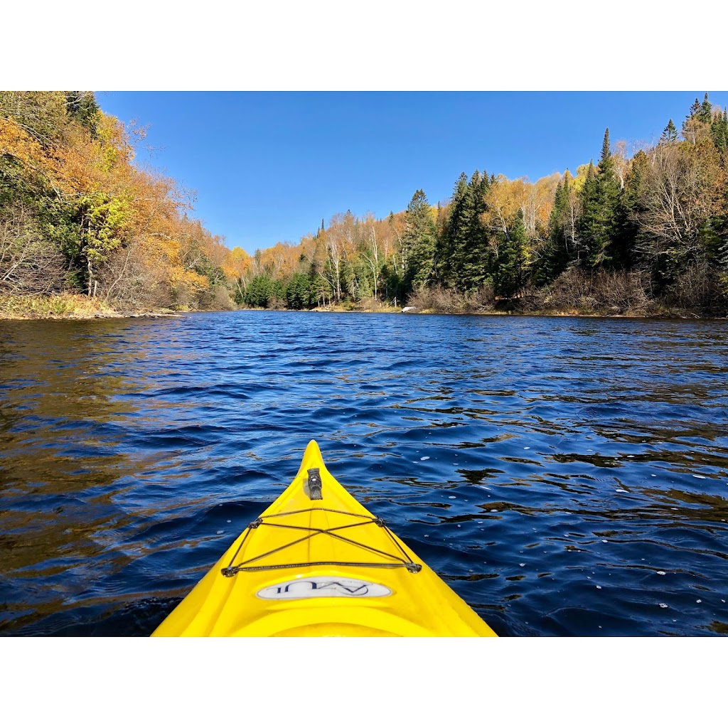 Rouge et Diable - Canot kayak Tremblant, Laurentides | 3595 Rue Léonard, Mont-Tremblant, QC J8E 2A5, Canada | Phone: (819) 201-1366