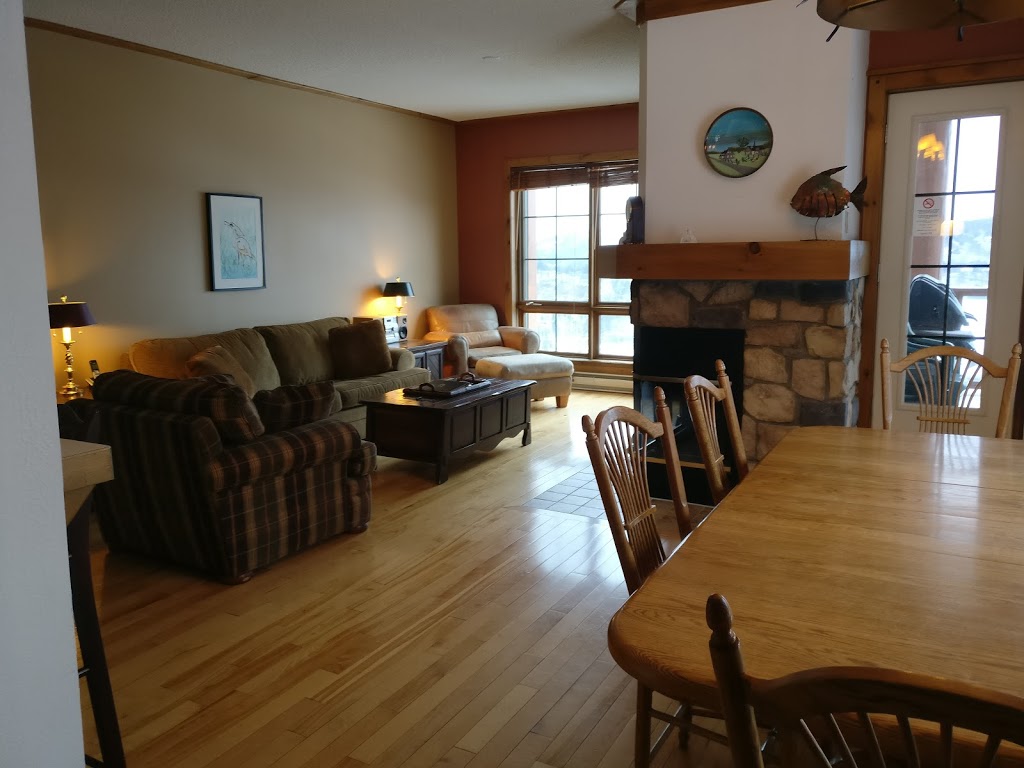 Equinoxe Condo - Ski-in/Ski-out - 5 stars | 152 Chemin des Sous Bois, Mont-Tremblant, QC J8E 3M1, Canada | Phone: (514) 395-1234