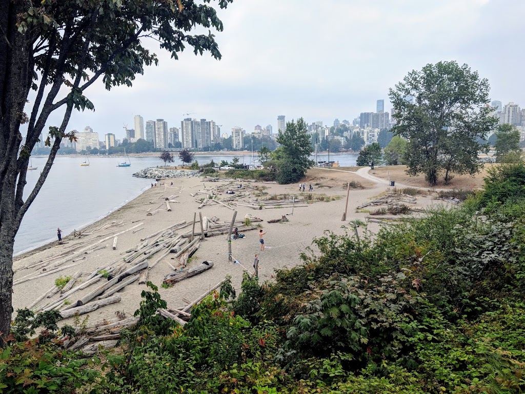 Hadden Park Dog Beach | 1000 Chestnut St, Vancouver, BC V6J 3J9, Canada