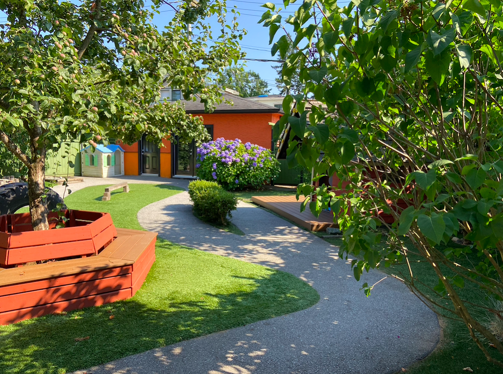 Le Soleil Montessori Childrens House | 6318 Tyne St, Vancouver, BC V5S 4L8, Canada | Phone: (604) 436-1243