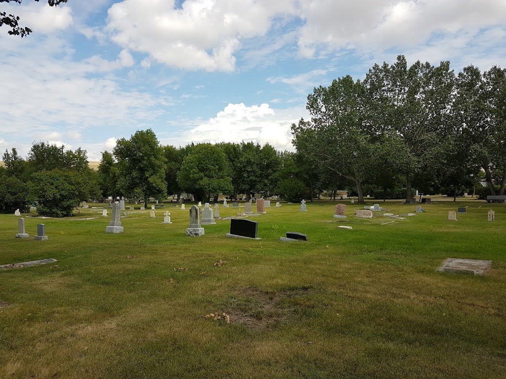 Drumheller Municipal Cemetery | 900 S Railway Ave, Drumheller, AB T0J 0Y0, Canada | Phone: (403) 823-1302