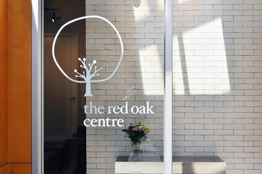 The Red Oak Centre | 446 Spadina Rd #206, Toronto, ON M5P 3M2, Canada | Phone: (647) 748-4441