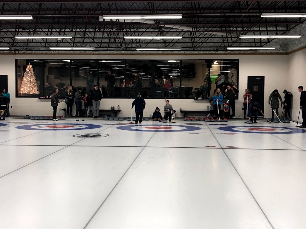 The Harriston Curling Club | 111 George St S, Harriston, ON N0G 1Z0, Canada | Phone: (519) 338-2687