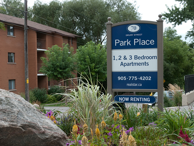 Park Place Apartments | 70 Drury St, Bradford, ON L3Z 1W9, Canada | Phone: (905) 775-4202