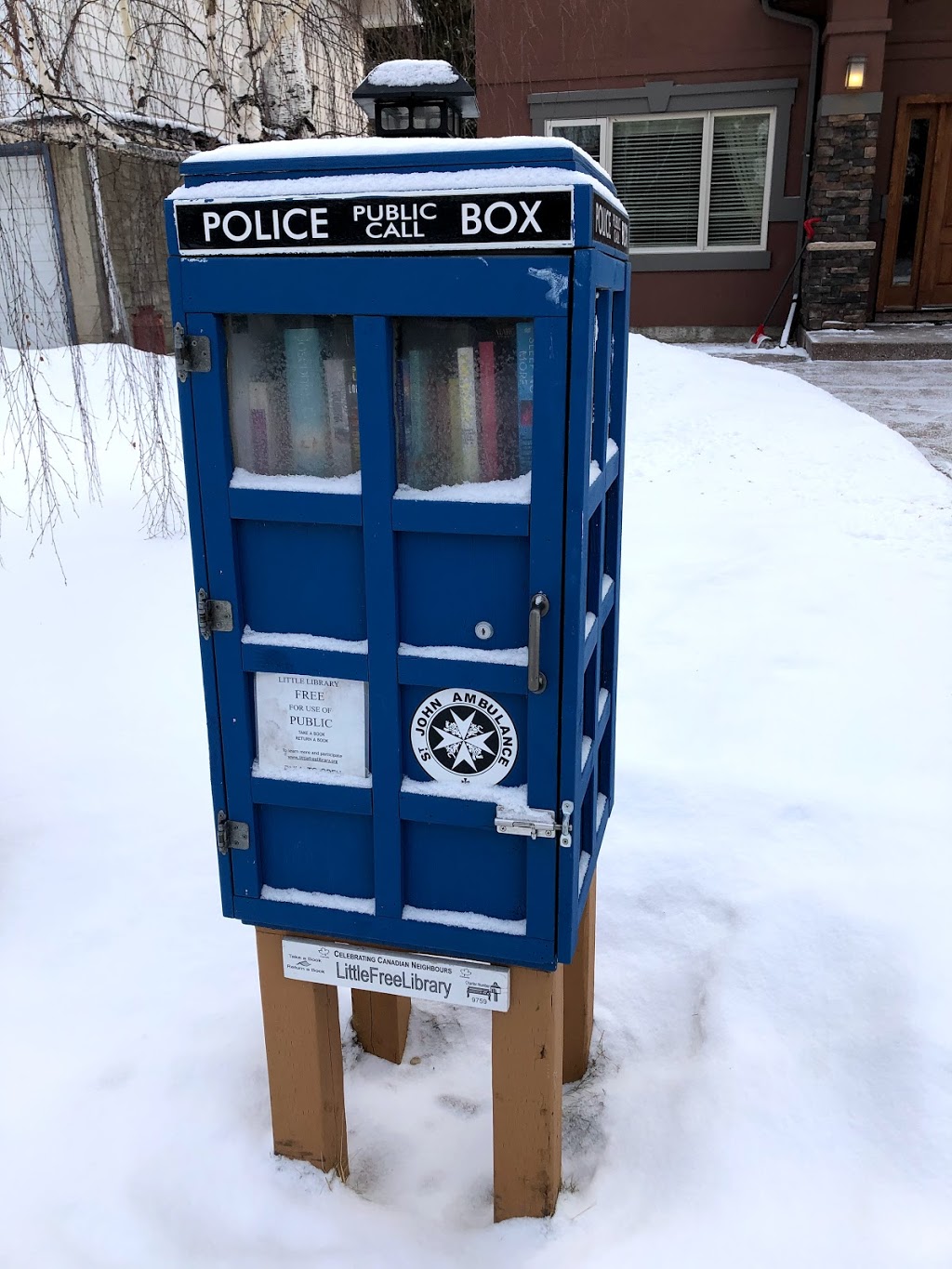 Little Free Library Charter #9759 | 5832 Lodge Crescent SW, Calgary, AB T3E 5Y7, Canada