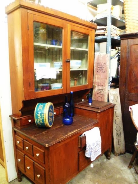 Dusty Loft Antiques and Collectables | 5619 Concession Rd 5 N, Amherstburg, ON N9V 2Y9, Canada | Phone: (519) 736-7645